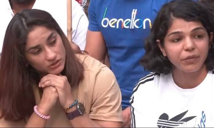 Wrestlers : Delhi Wrestlers protest Again at Jantar-Mantar Against Wrestling Federation Wrestlers : કુસ્તીબાજોનો WFI વડા સામે મોરચો, 7 મહિલા પહેલવાનોએ નોંધાવી યૌન ઉત્પીદનની ફરિયાદ