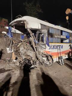 Pune-Bengaluru Expressway : काळाचा घाला, पुणे-बंगळुरु महामार्गावरील भीषण अपघातात चार जण मृत्युमुखी