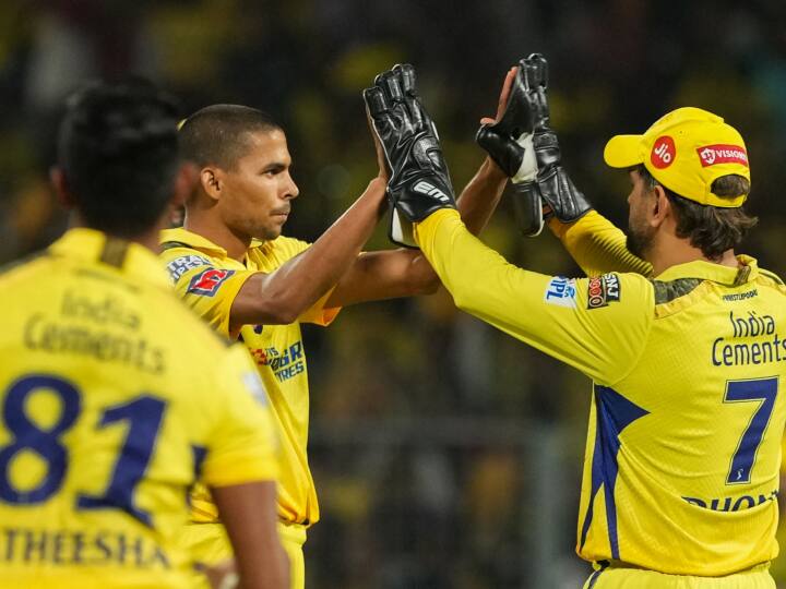 CSK Wins Against KKR MS Dhoni Praises Players Kolkata Knight Riders vs Chennai Super Kings IPL 2023 IPL 2023: कोलकाता पर जीत के बाद धोनी की प्रतिक्रिया, पढ़ें सबसे ज्यादा किसकी की तारीफ