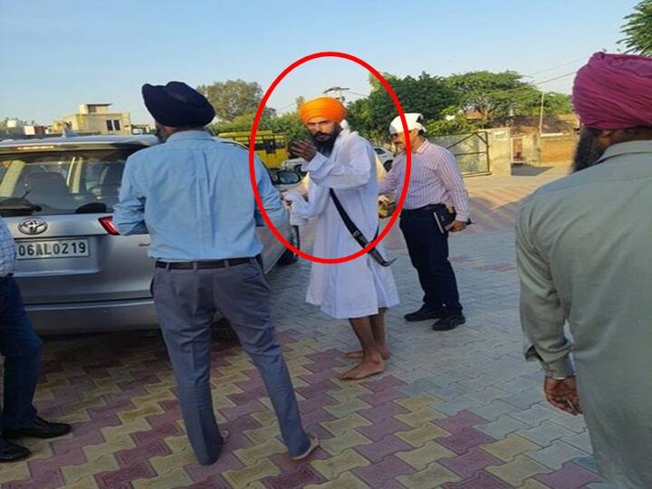 Amritpal Singh Arrested in Moga Punjab Waris Punjab De chief was on run since March 18 Amritpal Singh Arrested: अखेर अमृतपाल सिंहला 36 दिवसानंतर बेड्या, मोगा इथल्या गुरुद्वारातून अटक