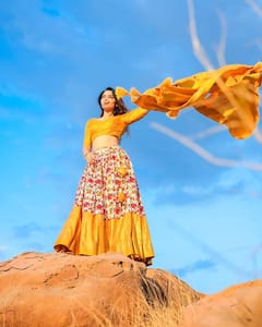 Sonali Kulkarni Photo: નવા ફોટોશૂટમાં અસ્પરા લાગી અભિનેત્રી સોનાલી કુલકર્ણી