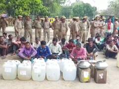 हरदोई में पुलिस ने 6 हजार लीटर से ज्यादा कच्ची शराब की बरामद, 295 लोगों को किया गिरफ्तार