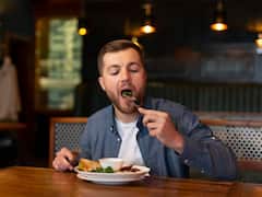 क्या आपको सच में बासी खाना नहीं खाना चाहिए? जानें इस बारे में क्या कहता है आयुर्वेद?