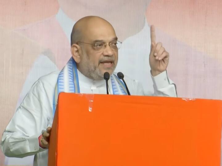 ‘तेलंगाना में खत्म होने वाले हैं और बात पीएम बनने की करते हैं’, अमित शाह का केसीआर पर तीखा हमला ‘तेलंगाना में खत्म होने वाले हैं और बात पीएम बनने की करते हैं’, अमित शाह का केसीआर पर तीखा हमला