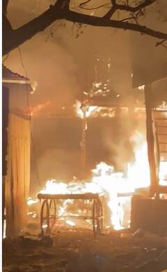 Pune Fire : बुधवार पेठेतील जुन्या वाड्यात भीषण आग; सर्वदूर आगीचे लोट