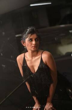 Kanika Maan: ਬਲੈਕ ਸ਼ਿਮਰੀ ਡਰੈੱਸ 'ਚ ਖੂਬਸੂਰਤੀ ਦੀ ਪਰੀ ਲੱਗੀ ਕਨਿਕਾ ਮਾਨ, ਕਿਲਰ ਅਵਤਾਰ ਨਾਲ ਬਾਲੀਵੁੱਡ ਦੀਆਂ ਹੀਰੋਇਨਾਂ ਨੂੰ ਵੀ ਦਿੱਤੀ ਮਾਤ