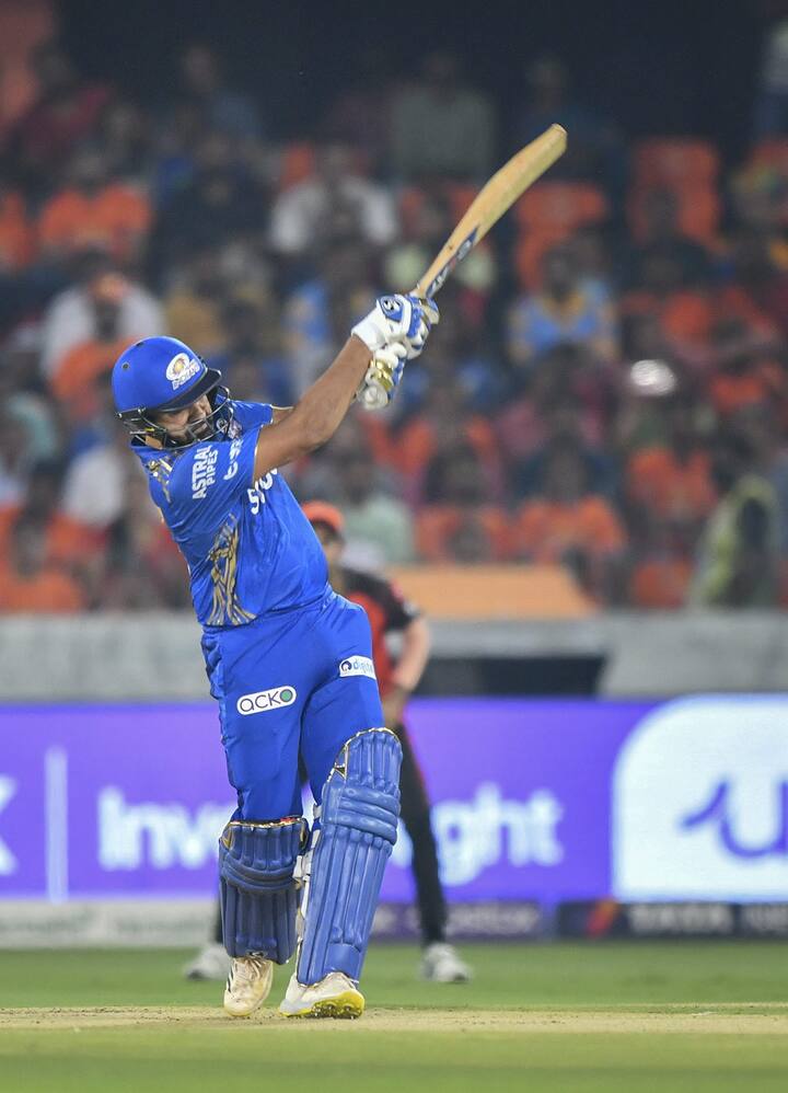 Rohit Sharma In IPL 2023 : आयपीएल 2023 (IPL 2023) मध्ये 31 व्या सामन्यात मुंबई इंडियन्स (MI) आणि पंजाब किंग्स (PBKS) यांच्यात लढत पाहायला मिळाली.