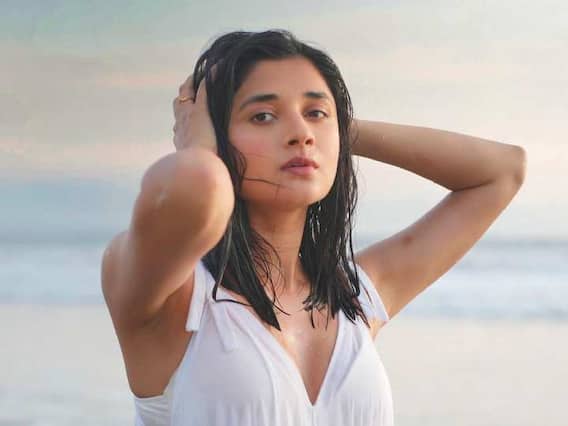 OMG!!! टीवी की 'गुड्डन बहू' ने बनाए जबरदस्त एब्स, ट्रांसफॉर्मेशन देख फटी रह गई फैंस की निगाहें