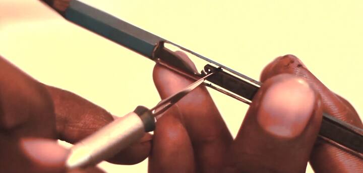 यामध्ये जगात सर्वाधिक 100 शतके करण्याच्या अनोख्या विक्रमाचाही समावेश आहे. तसेच सर्वाधिक एकदिवसीय आणि कसोटी सामने खेळण्याचा विक्रमही त्याच्या नावावर आहे.