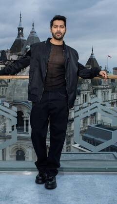 Happy Birthday Varun Dhawan : ‘स्टुडंट ऑफ द इयर’च्या माध्यमातून मनोरंजनसृष्टीत पदार्पण करणारा वरुण धवन आज आहे कोट्यवधींचा मालक!