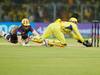 CSK vs KKR: Jason Roy को रन आउट नहीं कर पाए धोनी-जडेजा, वीडियो में देखें कैसे माही से हुई चूक