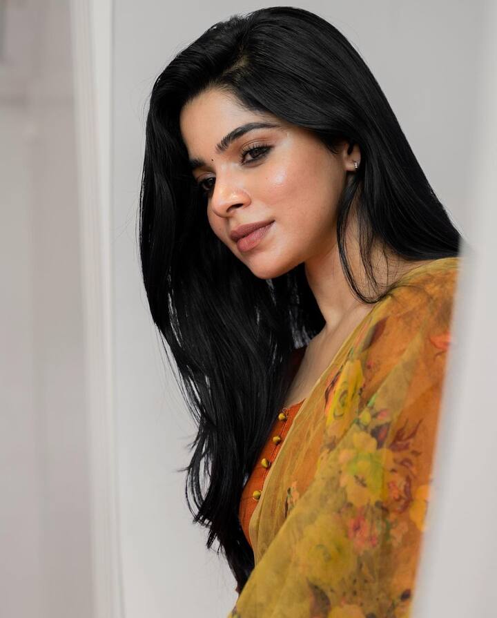 என் ஆசை நெஞ்சில் பற்றிக்கொண்டது தீயடி