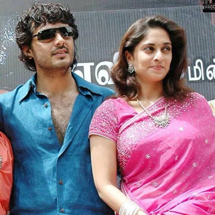 இருப்பினும், இவர்களின் காதல் குறித்த சில தகவல்கள் வெளியில் கசிந்தன. அதன்படி, அஜித்-ஷாலினி அடிக்கடி வெளியில் சந்தித்துக் கொண்டதாகவும் ஷாலினியின் பெற்றோர், அஜித்தை சந்திக்க சில முறை வந்ததாகவும் கூறப்பட்டது.