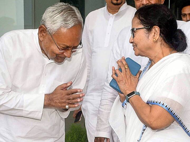 जनता दल यूनाइटेड नेता ने आरोप लगाया कि वर्तमान सरकार ने कोई कल्याणकारी काम नहीं किया है, और वह केवल 'प्रचार-प्रसार' पर निर्भर है. उन्होंने बीजेपी सरकार पर निशाना साधते हुए कहा कि देश के इतिहास को बदलने का प्रयास किया जा रहा है.