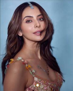 Rakul Preet Singh Looks Ethereal In A Beautiful Lehenga. See Pics