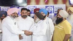 Jalandhar News : ਜਲੰਧਰ ਦੇ ਕਈ ਅਕਾਲੀ ਆਗੂ 'ਆਪ' 'ਚ ਹੋਏ ਸ਼ਾਮਲ , ਚੀਮਾ ਨੇ ਪਾਰਟੀ ਵਿੱਚ ਕੀਤਾ ਸਵਾਗਤ