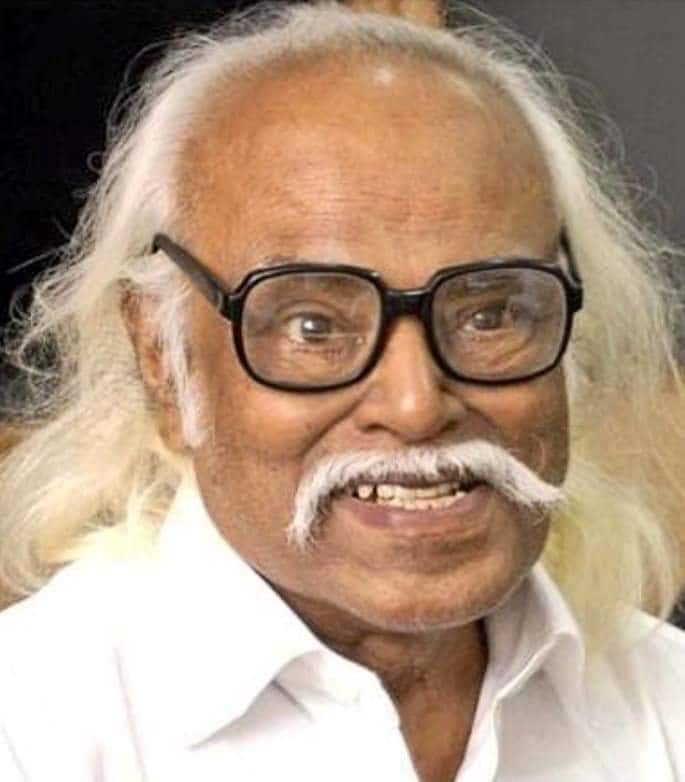 சரி, தவறு என்பதெல்லாம் அவரவர் வாழும் சூழ்நிலையும் வளர்ந்தவிதமும் கற்பிக்கப்பட்ட ஒழுக்கமும் உருவாக்கியவை. உங்கள் சரி, எனக்கு தவறு!