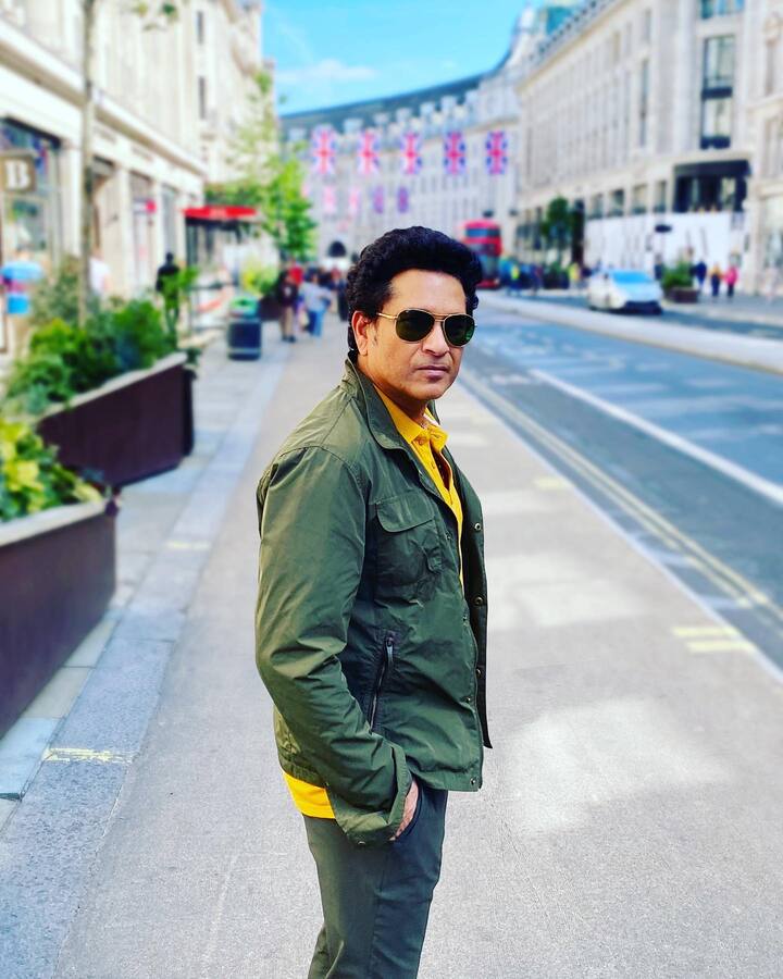 क्रिकेटमधून निवृत्ती घेतल्यानंतर बीसीसीआय सचिन तेंडुलकरला दरमहा 50 हजार रुपये पेन्शन म्हणून देते.