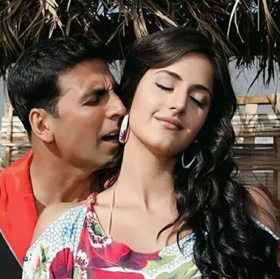 ਅਕਸ਼ੈ ਕੁਮਾਰ ਅਤੇ ਕੈਟਰੀਨਾ ਕੈਫ ਦੀ ਜ਼ਬਰਦਸਤ ਰੋਮਾਂਟਿਕ ਕੈਮਿਸਟਰੀ 'ਵੈਲਕਮ', 'ਦੇ ਦਨਾ ਦਾਨ', 'ਸਿੰਘ ਇਜ਼ ਕਿੰਗ' ਅਤੇ 'ਤੀਸ ਮਾਰ ਖਾਨ' ਵਰਗੀਆਂ ਸੁਪਰਹਿੱਟ ਫਿਲਮਾਂ 'ਚ ਦੇਖਣ ਨੂੰ ਮਿਲੀ।