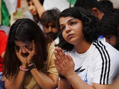 कुश्ती संघ के चुनाव पर लगी रोक, रेसलर्स के धरने के बीच खेल मंत्रालय ने लिया बड़ा फैसला