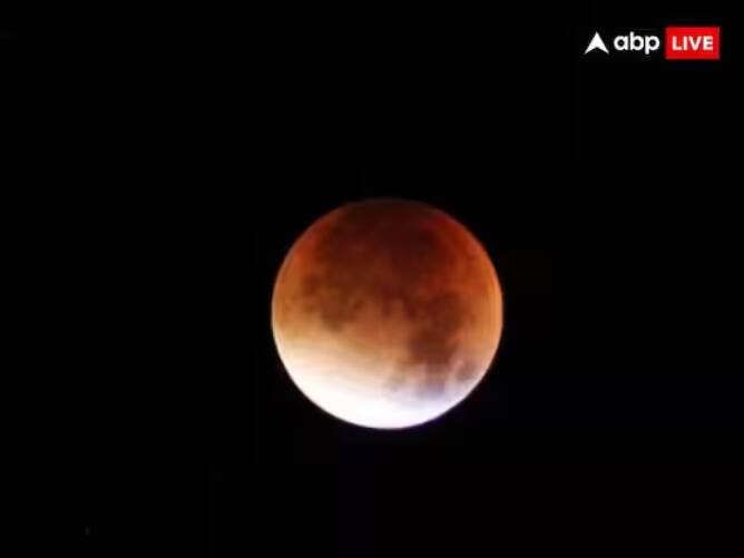 ਸੂਤਕ ਕਾਲ ਦੌਰਾਨ ਕਿਸੇ ਵੀ ਤਰ੍ਹਾਂ ਦਾ ਸ਼ੁਭ ਕੰਮ ਕਰਨ ਦੀ ਮਨਾਹੀ ਹੁੰਦੀ ਹੈ। ਇਸ ਦੌਰਾਨ ਭਗਵਾਨ ਦੀ ਮੂਰਤੀ ਨੂੰ ਛੂਹਣ ਤੋਂ ਬਚਣਾ ਚਾਹੀਦਾ ਹੈ।