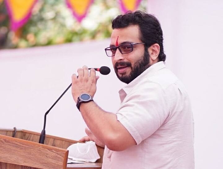 याबद्दल राष्ट्रवादीकडून इस्लामपूरमध्ये त्यांचा जाहीर सत्कार आयोजित करण्यात आला होता.