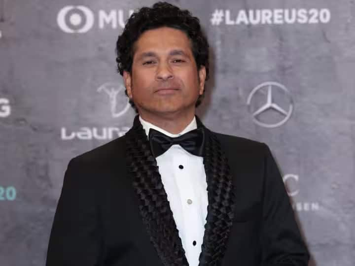 cricketer sachin tendulkar 50th bithday  his  income from other companies finance news Sachin Tendulkar Net Worth: क्रिकेट व्यतिरिक्त 'या' कंपन्यांच्या माध्यमातून सचिन तेंडुलकर करतो कोटींची कमाई;  जाणून घ्या सचिनच्या कमाईची साधनं!