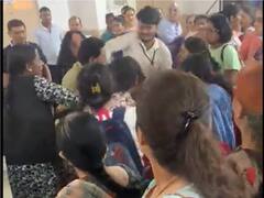 Bengaluru Yearly Saree Sale Turns Dramatic As Two Women Pull Hair, Get Into Fist Fight