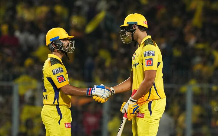 ईडन गार्डन्सच्या मैदानावर झालेल्या सामन्यात चेन्नईने कोलकात्याचा ४९ धावांनी सहज पराभव केला. चेन्नईने दिलेल्या २३६ धावांच्या आव्हानाचा पाठलाग करताना कोलकात्याचा संघ आठ विकेटच्या मोबदल्यात १८६ धावांपर्यंत मजल मारु शकला. जेसन रॉय आणि रिंकू सिंह यांनी अर्धशतकी खेळी केली, पण ते संघाला विजय मिळवून देऊ शकले नाहीत.