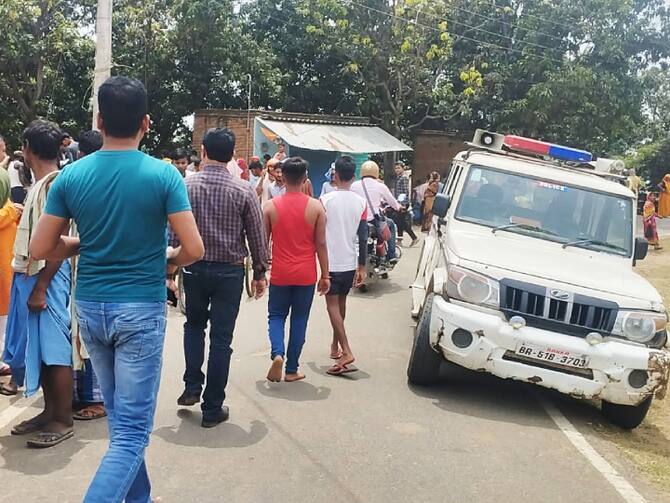 Bihar Banka Crime News Young Boy Shot Dead In Banka Business Of Buy And  Sell Land Ann | Banka Murder: बिहार के बांका में दिनदहाड़े युवक की गोली  मारकर हत्या, जमीन खरीदने-बेचने