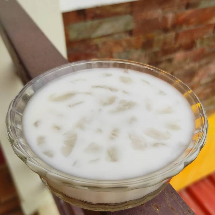 செய்முறை : முதலில் நுங்கை தோள் உறித்து எடுத்து கொள்ளவும்.