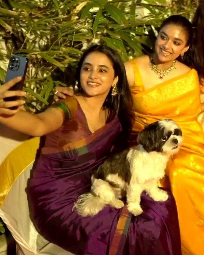 சிவாவுடன் ஒன்றாக நடித்த இரு ஹீரோயின்களும் கோலிவுட்டை கலக்கி வருகின்றனர்.