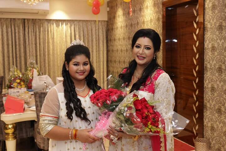 বৈশাখী লিখেছেন, জন্মদিনে যেভাবে আমায় শুভেচ্ছায় ভরিয়ে দিয়েছেন, তাতে আমি আপ্লুত। শুধু মায়ের জন্য প্রার্থনা করুন।