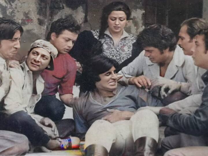 Amitabh Bachchan: जब देर रात जया बच्चन को कॉल करके अमिताभ बच्चन के लिए कही गई थी ये बात, एक्ट्रेस ने इस तरह किया था रिएक्ट when sachin pilgaonkar teased amitabh bachchan wife jaya bachchan in girl voice actress react like that The kapil sharma show Amitabh Bachchan: जब देर रात जया बच्चन को कॉल करके अमिताभ बच्चन के लिए कही गई थी ये बात, एक्ट्रेस ने इस तरह किया था रिएक्ट