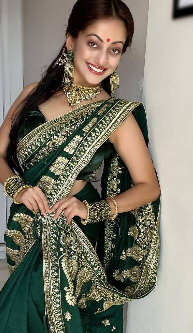 मानसीचा नुकताच घटस्फोट झाला असून आता तिने नवीन घरदेखील घेतलं आहे.