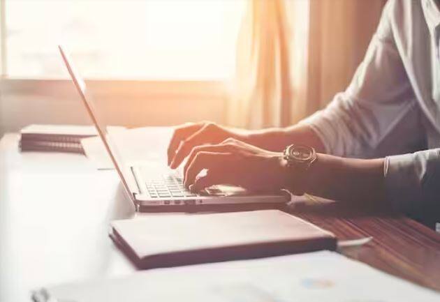 ਜੇਕਰ ਤੁਸੀਂ ਵੀ ਇਸ ਪੋਰਟਲ 'ਤੇ ਰਜਿਸਟਰ ਕਰਨਾ ਚਾਹੁੰਦੇ ਹੋ ਤਾਂ ਤੁਹਾਡੇ ਕੋਲ ਆਧਾਰ ਕਾਰਡ, ਪੈਨ ਕਾਰਡ, ਬੈਂਕ ਖਾਤਾ ਅਤੇ ਮੋਬਾਈਲ ਨੰਬਰ ਹੋਣਾ ਚਾਹੀਦਾ ਹੈ।