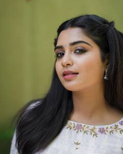 హలో గౌరీ కిషన్ - కుర్రాళ్లను కలవరపెట్టే ఆ కళ్లు, గుండెల్లో గుబులు పెంచే ఆ నవ్వు నీకే సొంతం!