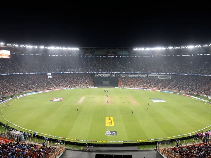MI vs GT Pitch Report Ahmedabad Narendra Modi Stadium Wicket Helps Batters GT vs MI: नरेंद्र मोदी स्टेडियम में है मुकाबला, बल्लेबाजों को मिलेगी ज्यादा मदद; यहां इस सीजन हर पारी में बना 175+ स्कोर