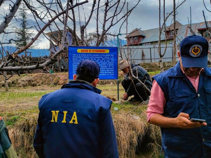 NIA Action Against Hizbul Mujahideen Chief Syed Salahuddin Jammu Kashmiri Attachment property of Hizbul chief son NIA Action: जम्मू-कश्मीर में हिजबुल मुखिया के बेटों की संपत्ति सीज, जानें कौन है सैयद सलाहुद्दीन
