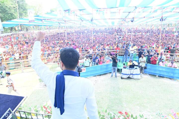 'আগামী ৫ বছর পঞ্চায়েতের কথা মাথায় রেখেই এই যাত্রা। কোনও শাসকদল এভাবে রাস্তায় নামে না। আপনাদের ভালবাসায় ৪র্থবারও জিতবে। তৃতীয়বারের পরও রাস্তায় এসে দাঁড়িয়েছি।' বললেন অভিষেক।