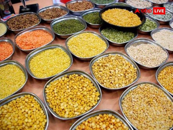 Rise in prices of Arhar, Arad and Moong Dal, importers hoarding pulses in Myanmar!