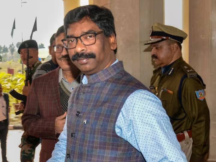 Jharkhand News: स्वास्थ्य मंत्री बन्ना गुप्ता के 'अश्लील' वायरल वीडियो पर बीजेपी ने सरकार को घेरा, CM हेमंत सोरेन से की ये मांग Banna Gupta Obscene Viral Video CM Hemant Soren clarify his stand BJP Jharkhand News: स्वास्थ्य मंत्री बन्ना गुप्ता के 'अश्लील' वायरल वीडियो पर बीजेपी ने सरकार को घेरा, CM हेमंत सोरेन से की ये मांग