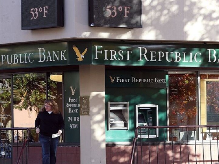 US Banking Crisis First Republic Bank Deposits Falls Over 100 Billion