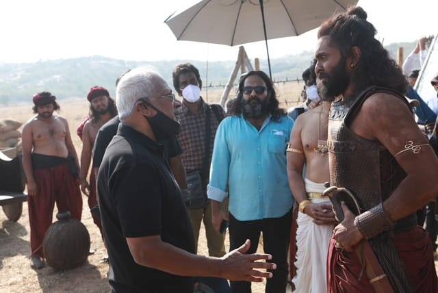 வரி வரி புலி அஞ்சாதடா துஞ்சாதடா சோழா சோழா..