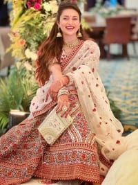 शॉर्ट ड्रेस पहनने पर दिव्यांका को सुनने पड़ते हैं ऐसे ताने