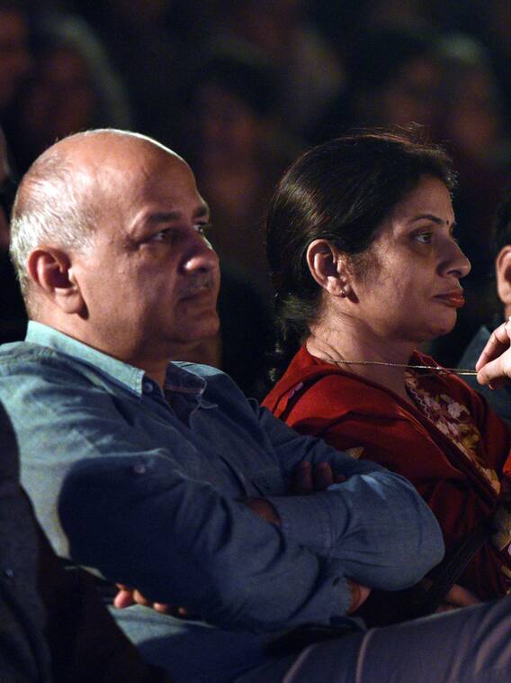 मनीष सिसोदिया की पत्नी सीमा सिसोदिया अस्पताल में भर्ती