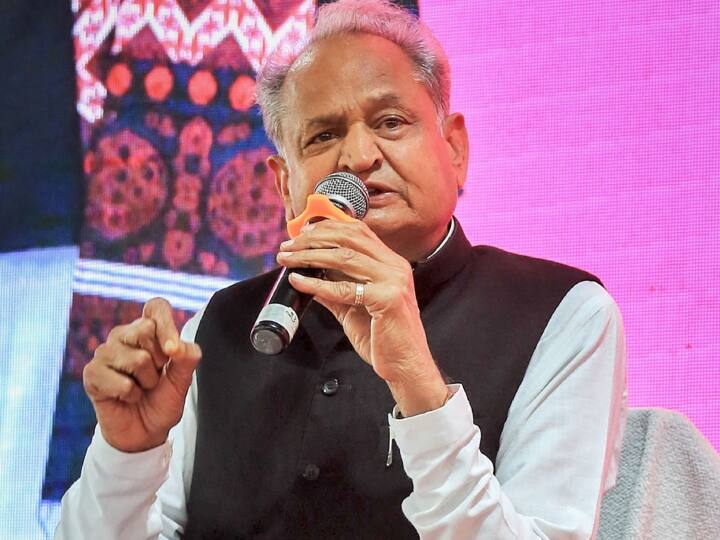 Rajasthan CM Ashok Gehlot retaliated on Gajendra Singh Shekhawat statement on Ravan ann Rajasthan: 'मैं रावण हूं तो तुम राम बन जाओ...' गजेंद्र सिंह शेखावत के बयान पर सीएम गहलोत का पलटवार