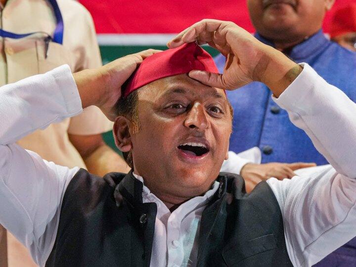 UP Nikay Chunav 2023 Samajwadi Party MLA Mohammed Ziauddin Rizvi rebellious attitude in Ballia, supports independent UP Nikay Chunav 2023: बलिया में सपा विधायक ने पार्टी से की बगावत, कहा- 'अखिलेश यादव को गुमराह किया गया'