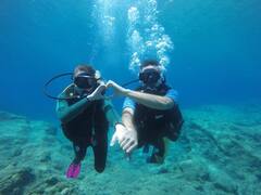Scuba Diving: 'स्कूबा डाइविंग' का लेना है फुल एक्सपीरियंस, तो इन 4 जगहों को अपनी ट्रैवल लिस्ट में तुरंत कर लें शामिल