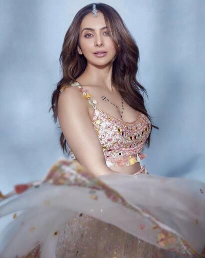 Rakul preet Singh: એક્ટ્રેસ રકુલ પ્રીત સિંહે ઈન્સ્ટાગ્રામ પર શેર કરી શાનદાર તસવીરો